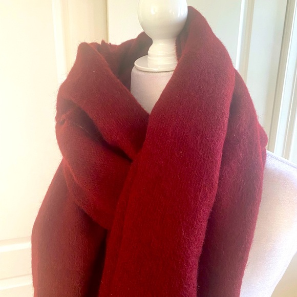 Burgundy Red Oversized Scarf ❤️❤️❤️ - Picture 3 of 10